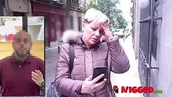 Redare Fiul vitreg ne îndeamnă să-i satisfacem mama: „te rog, are nevoie de un cocoș negru!”