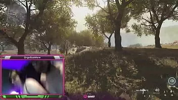 play Играя в warzone, я трахаю ее большие сиськи вживую !!