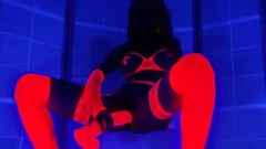play Neon Glow Milfs intensiver Dildo-Brennorgasmus in Dessous