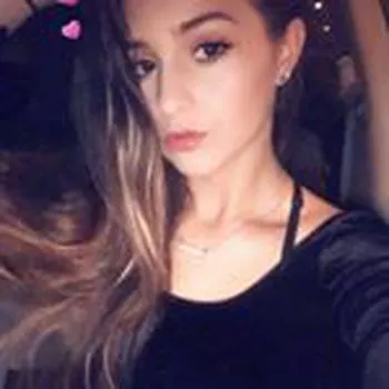 Porno Yıldızı Sofie Reyez