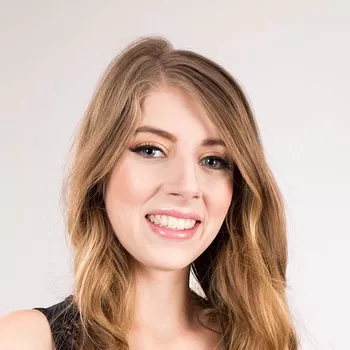 Porno Yıldızı Alyce Anderson